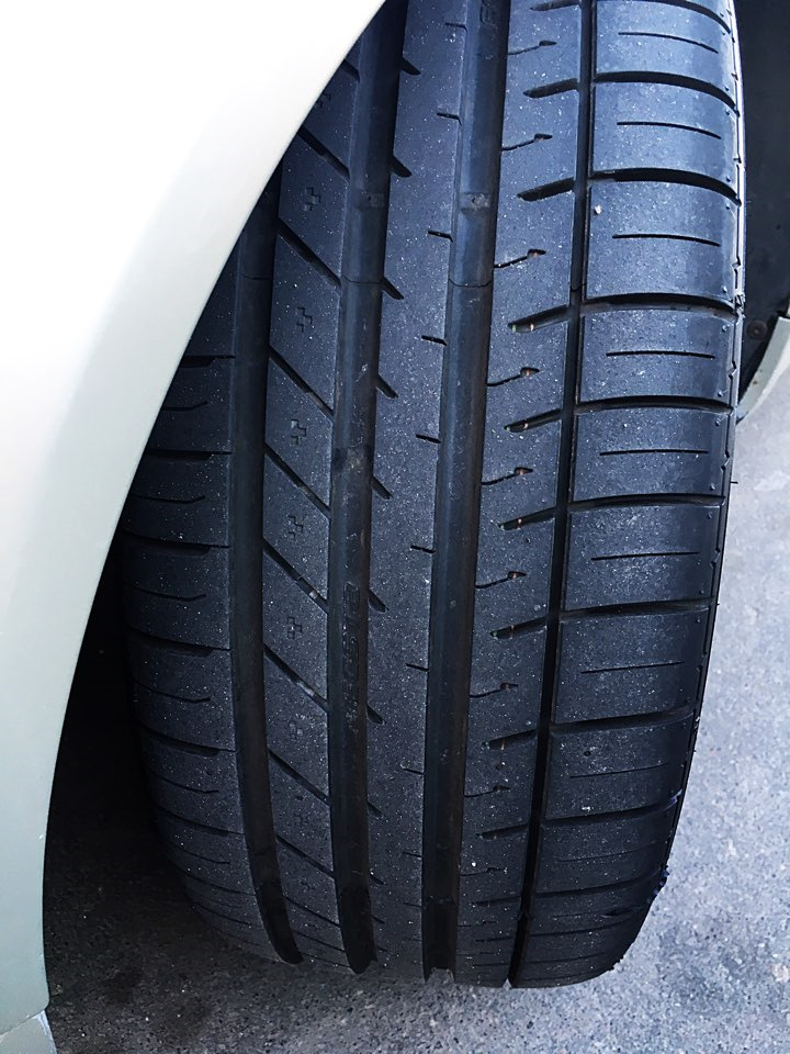 Літня гума /// Kumho ECSTA LE Sport :: 225х40х18 2