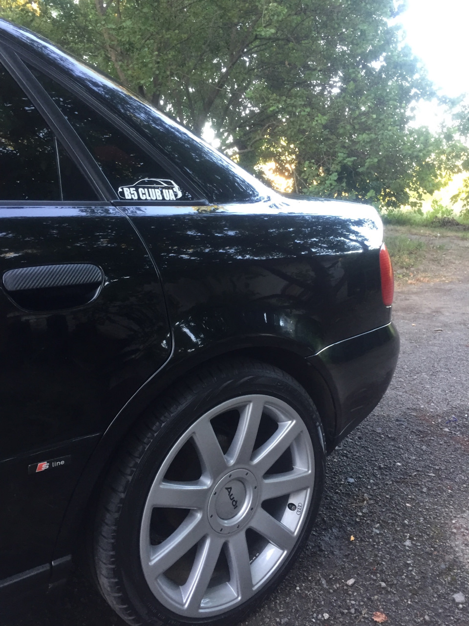 B5 club UA 1