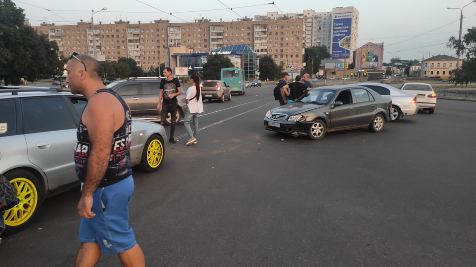 Знову підбили 🤦 4