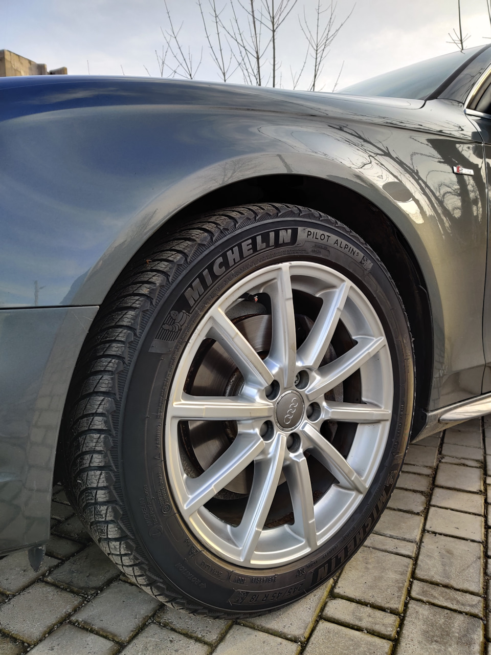 Перевзувся на зиму Michelin 1