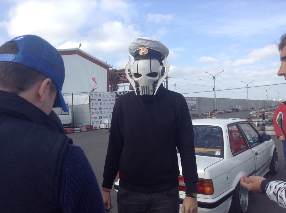 Покатушки на газонокосарках))) 1