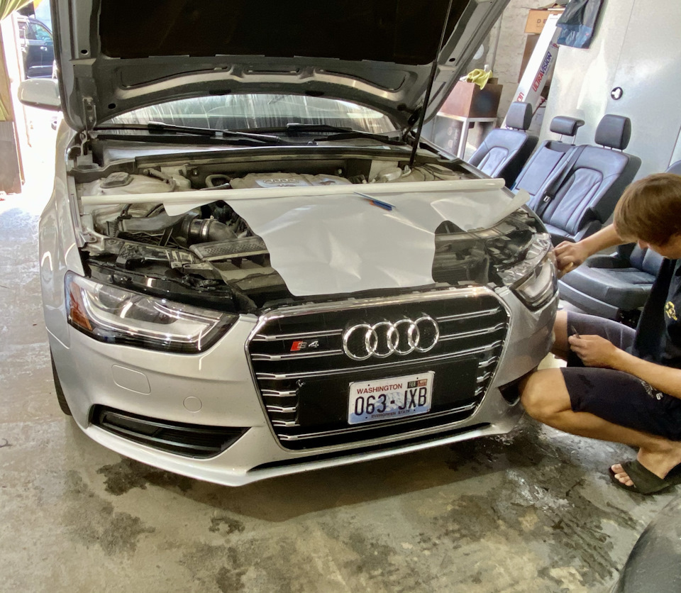 Бронеплівка Audi A4 b8 на оптику 4