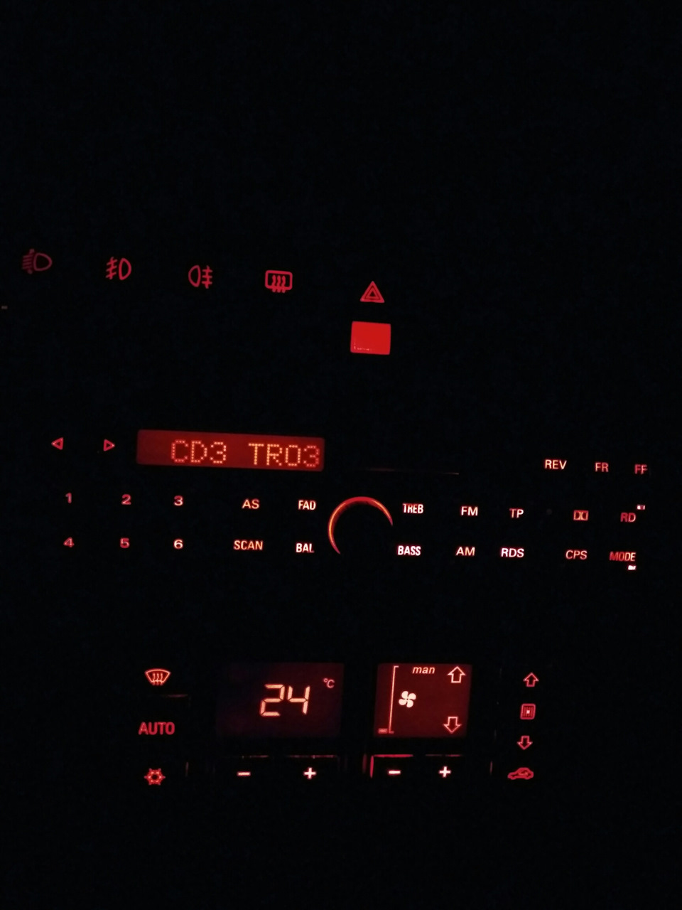 Новий мафон з USB, AUDI Concert Plus 3