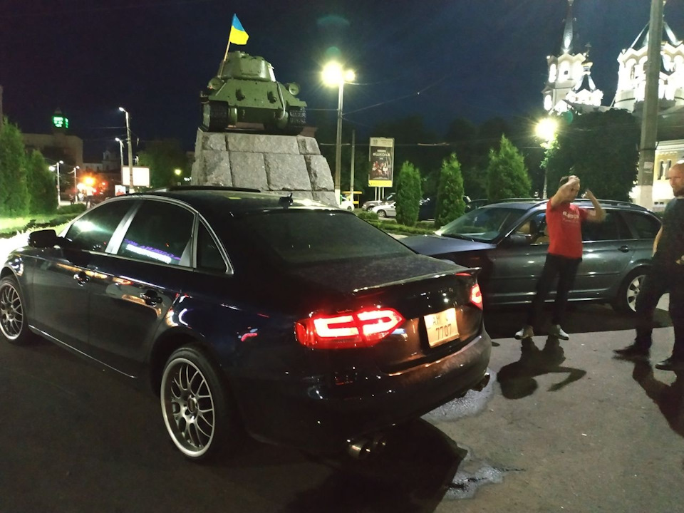 Нічні покотушки на гучному вихлопі 4