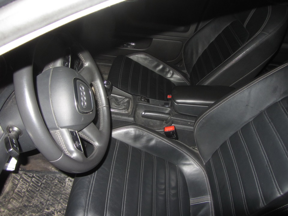 Крісла від Passat CC 2