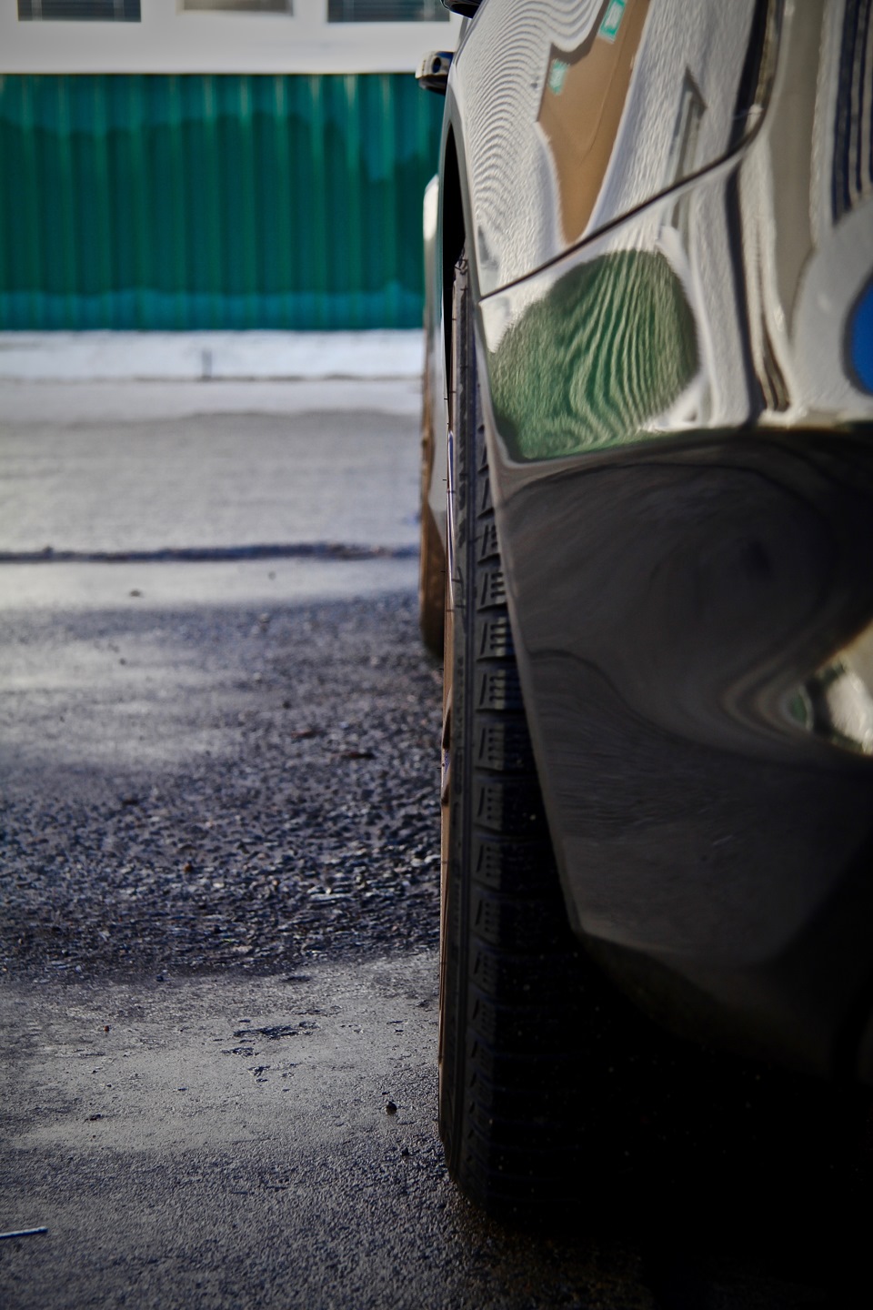 Winter mode: Nokian Hakkapeliitta R 235/35/19 5