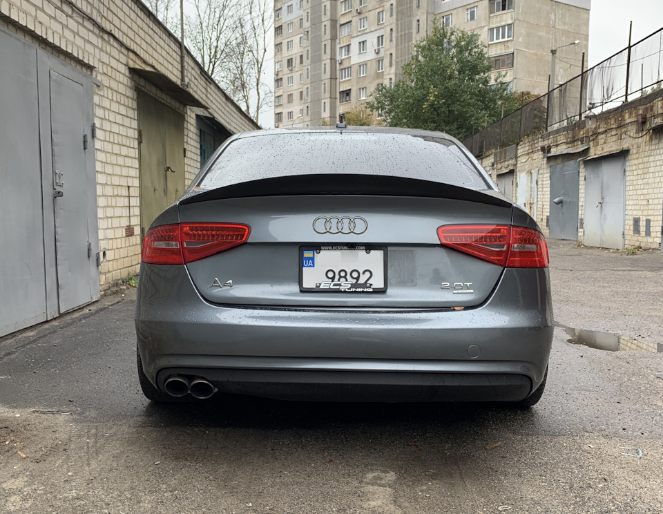 American number plate + service 5