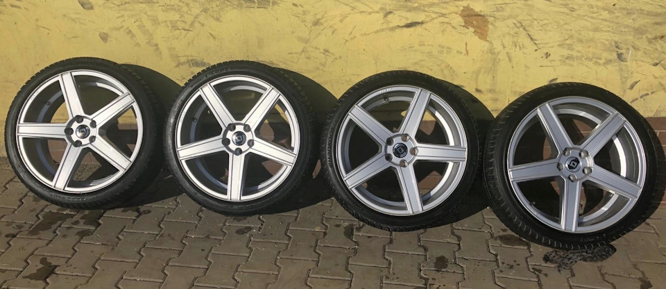 Тапки R19 8.5J, ET40, підвіска H&R -30. 1