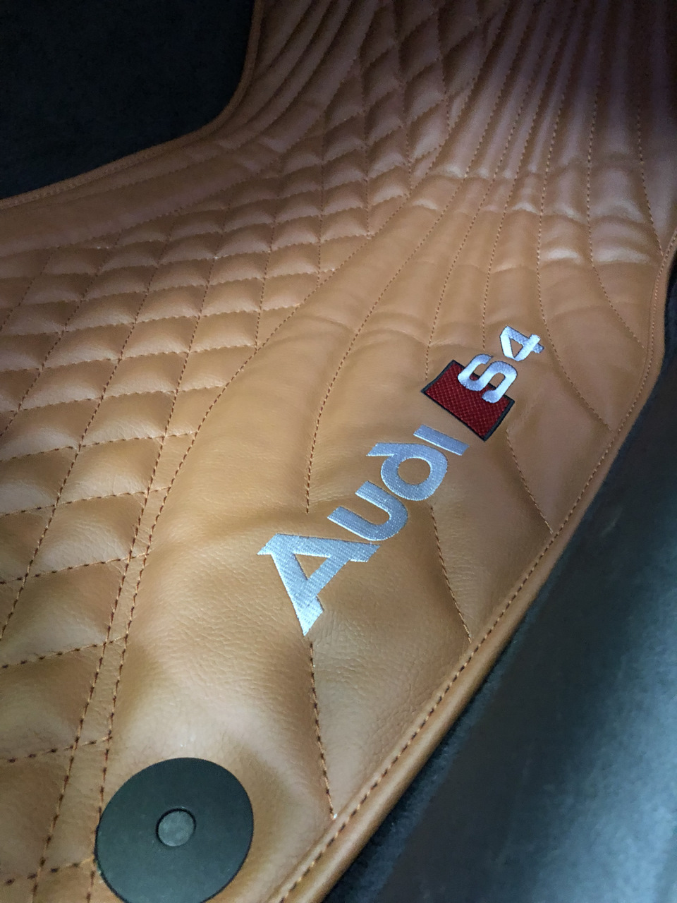 килимки з екошкіри 5