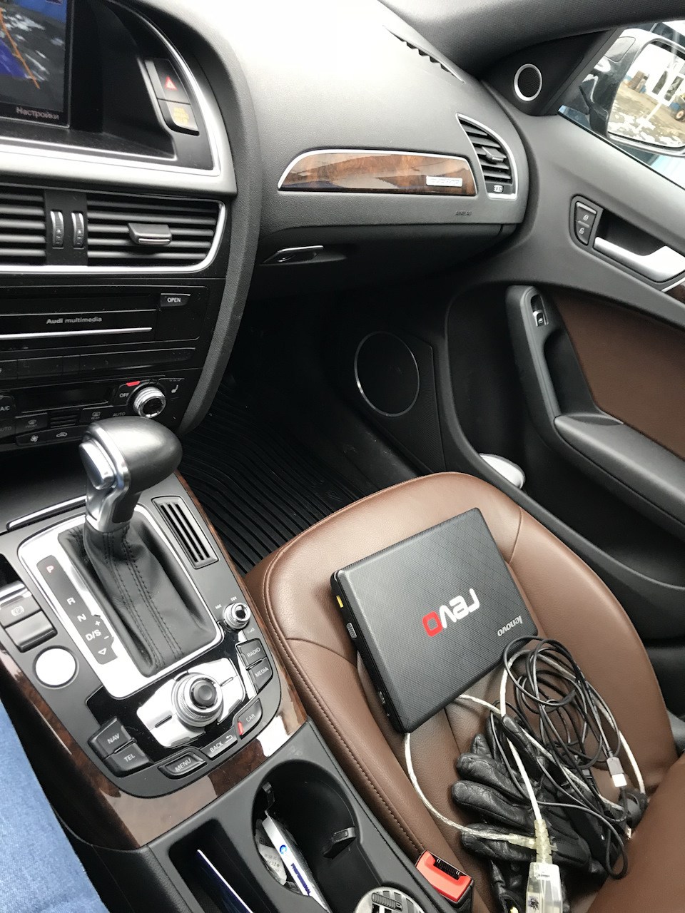 Revo st1 1