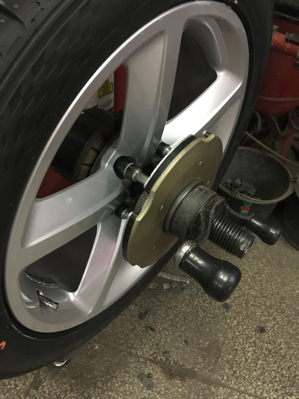 Гума KUMHO ECSTA PS71 та фарбування дисків 2