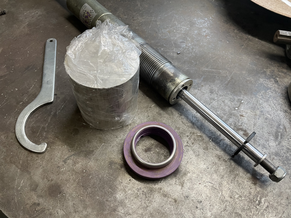Гвинтова підвіска Coilovers KW v1 4