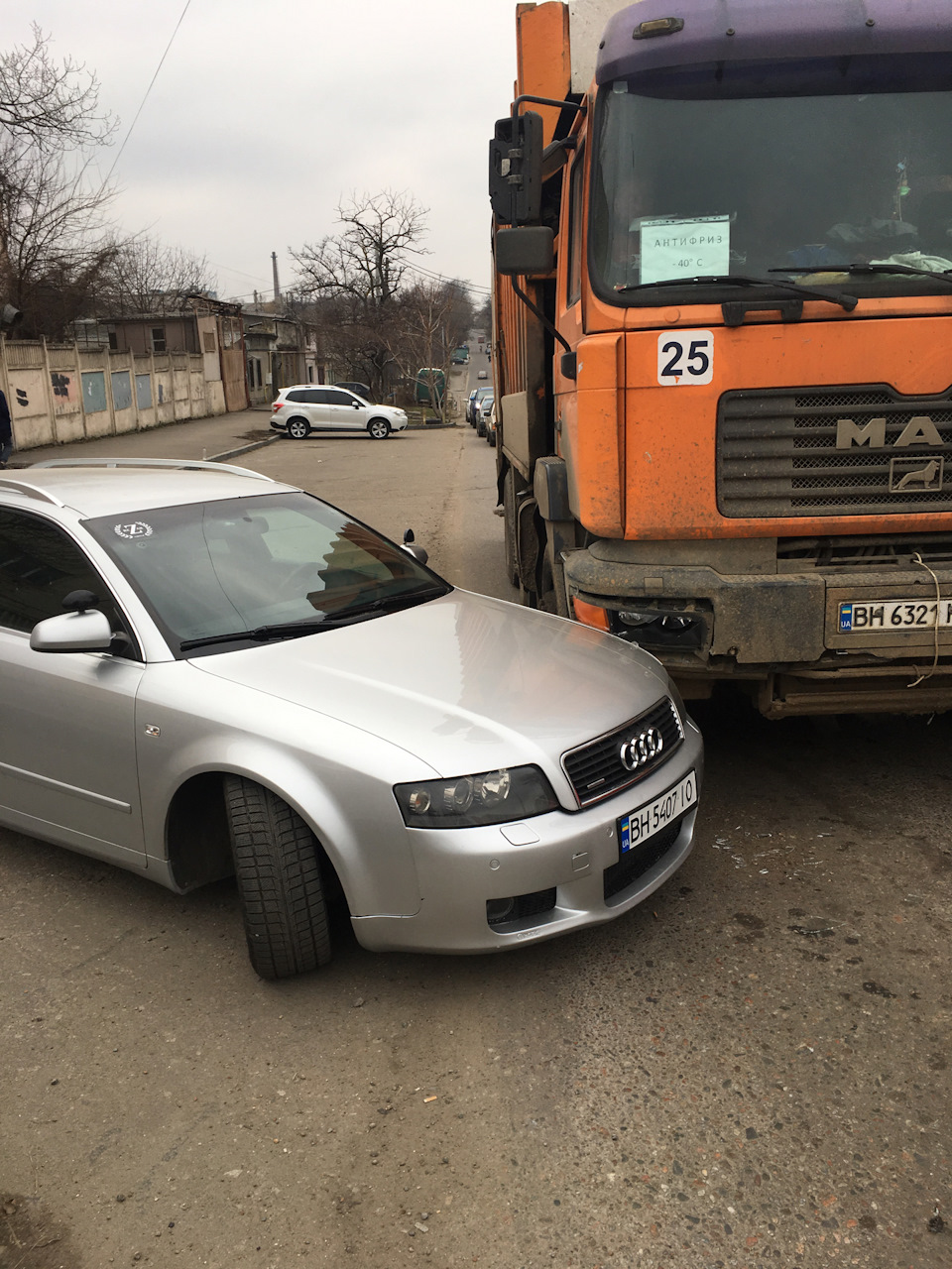 Потрапив у ДТП 1