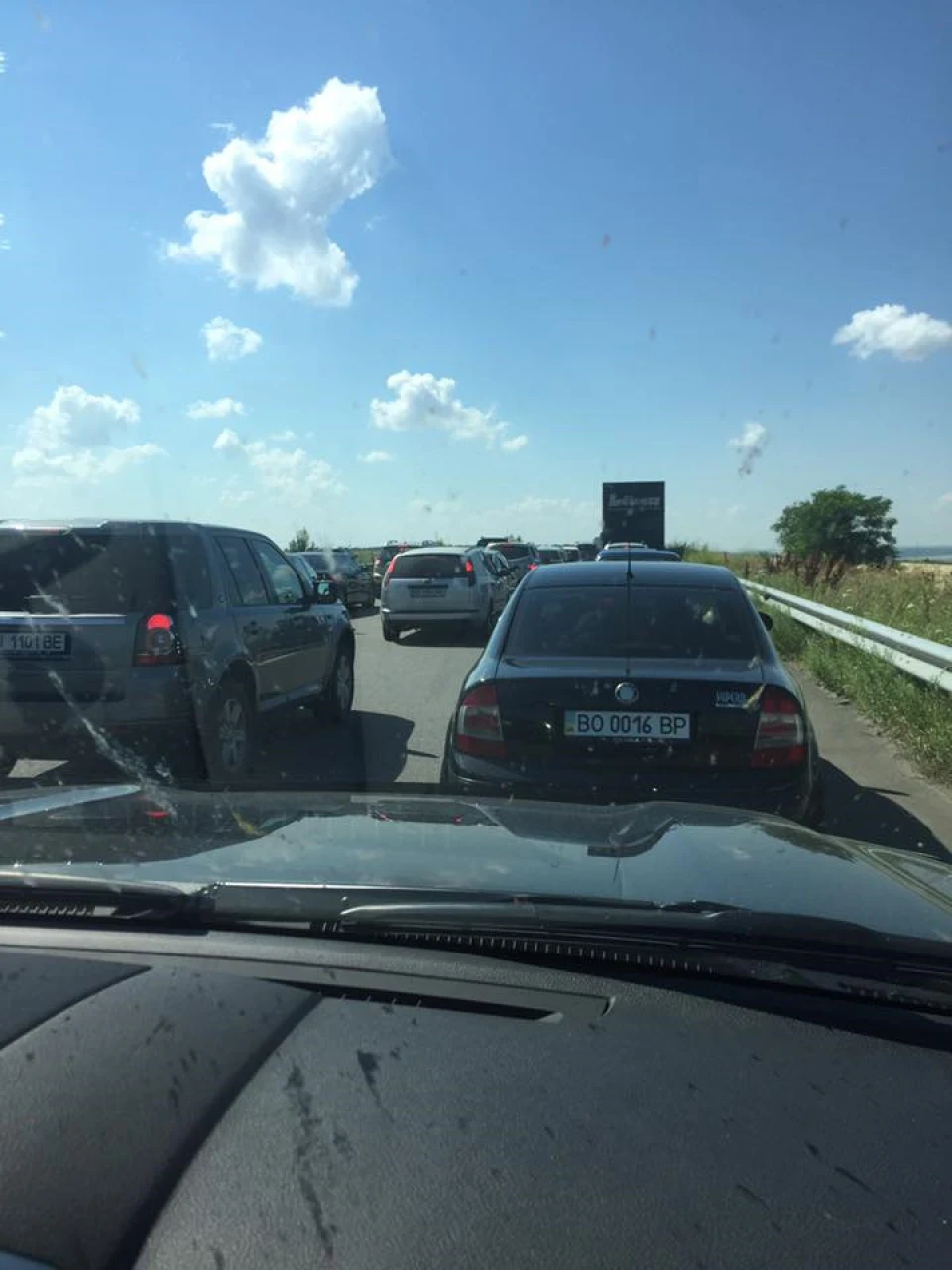 Потрапив у 100-кілометровий затор на трасі Е-95 Одеса — Київ …