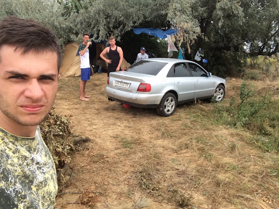 З'їздили на море. Відпочинок із друзями у наметах. 3