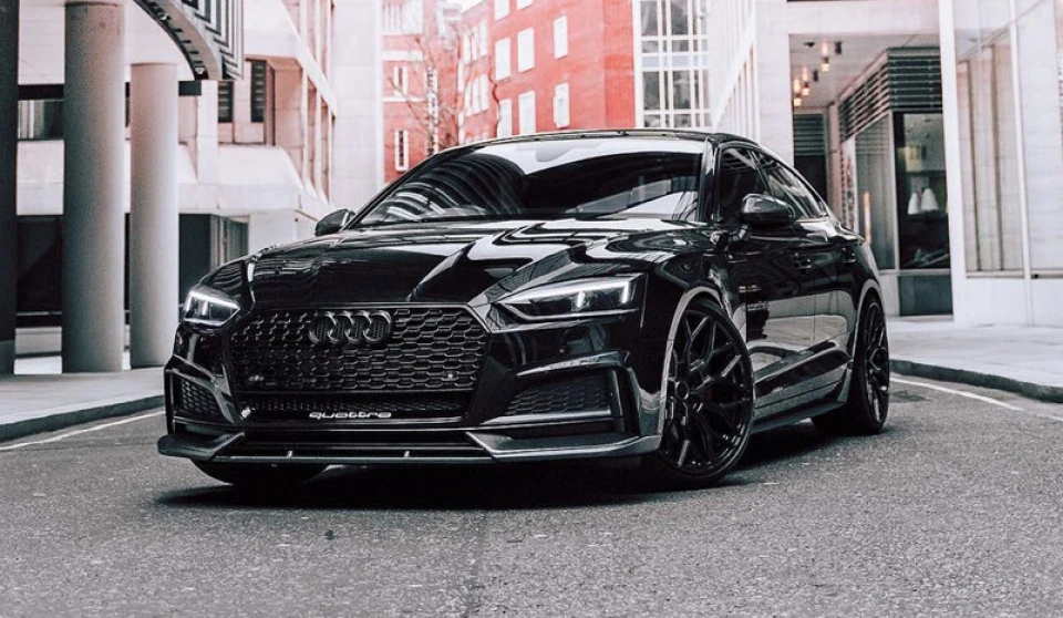 Місяць до початку / Carbon Fibre Front Splitter