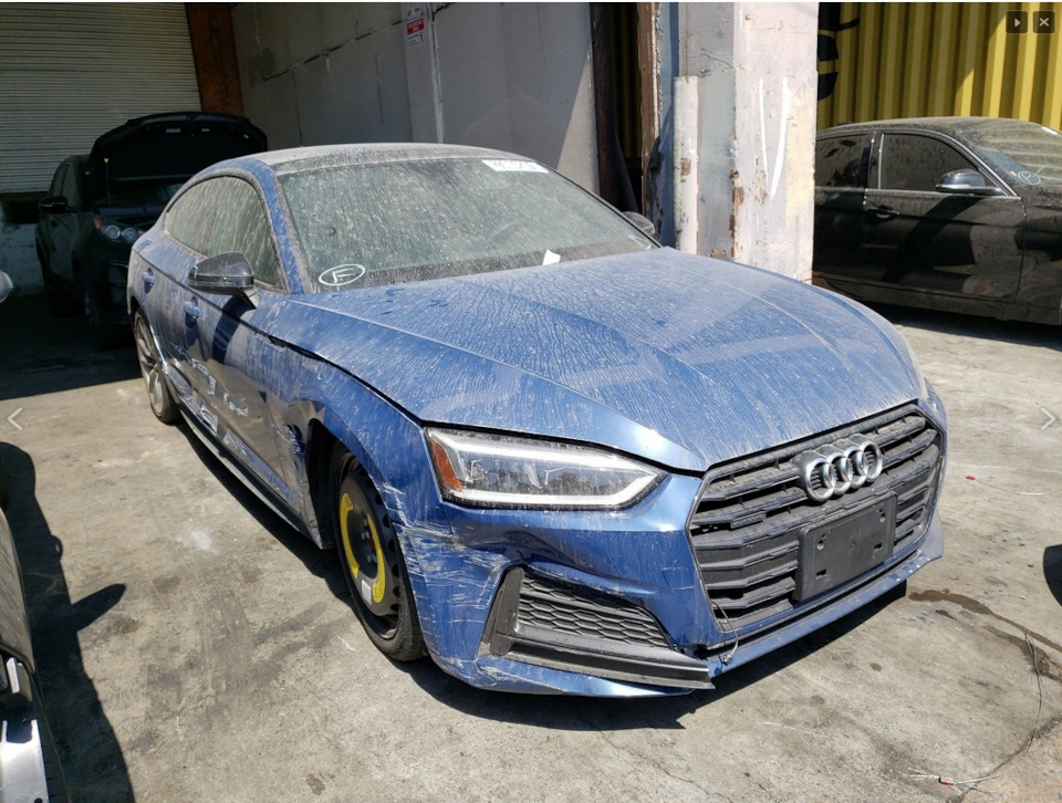 Місяць до початку / Carbon Fibre Front Splitter 3