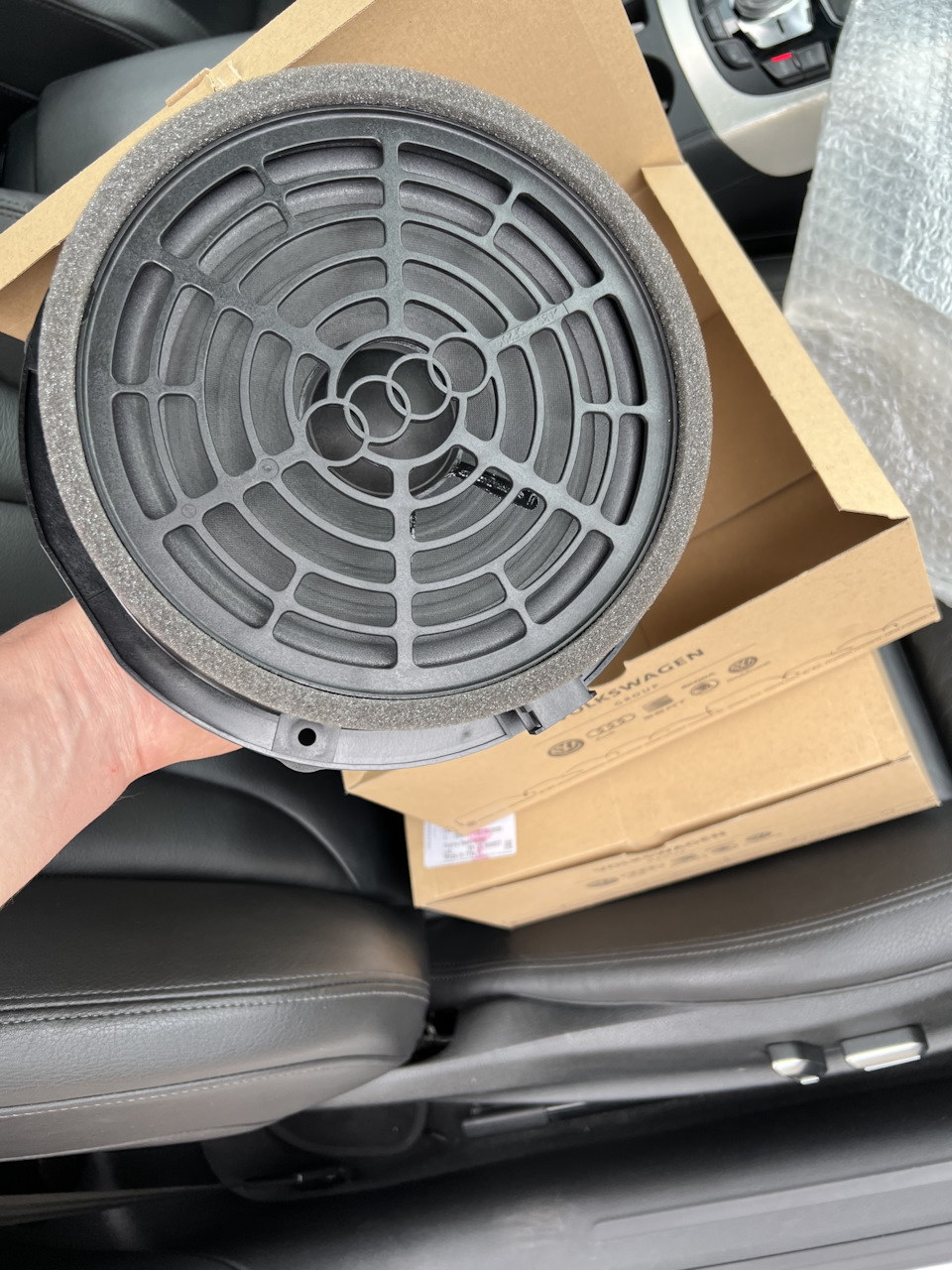 Встановлення CarPlay mr12volt most заміна передніх динаміків. 4