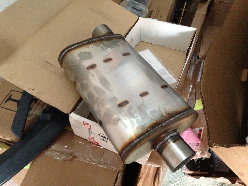резонатор від magnaflow 5