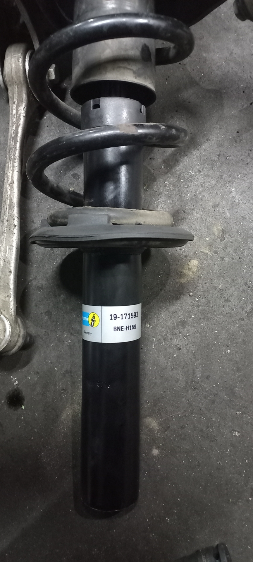 Заміна стійок Bilstein 3