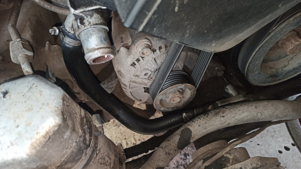 Повітряється йде антифриз Ауді С4 V6 4