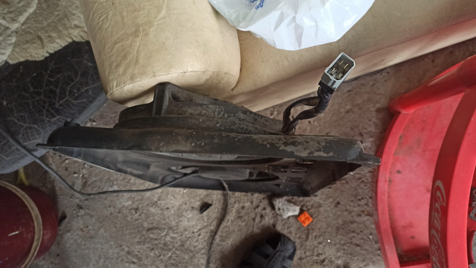 Повітряється йде антифриз Ауді С4 V6 5