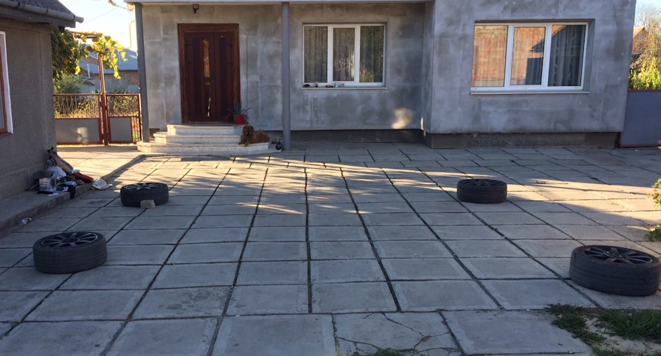 ПРОДАНО, залишилися ніштяки...