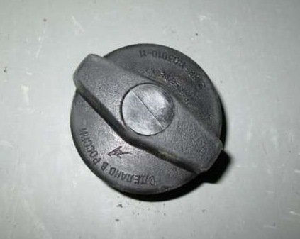Пробка паливного бака 1