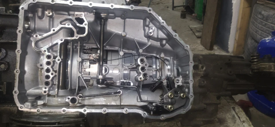 Відкриття та дефектування коробки ZF 5hp19