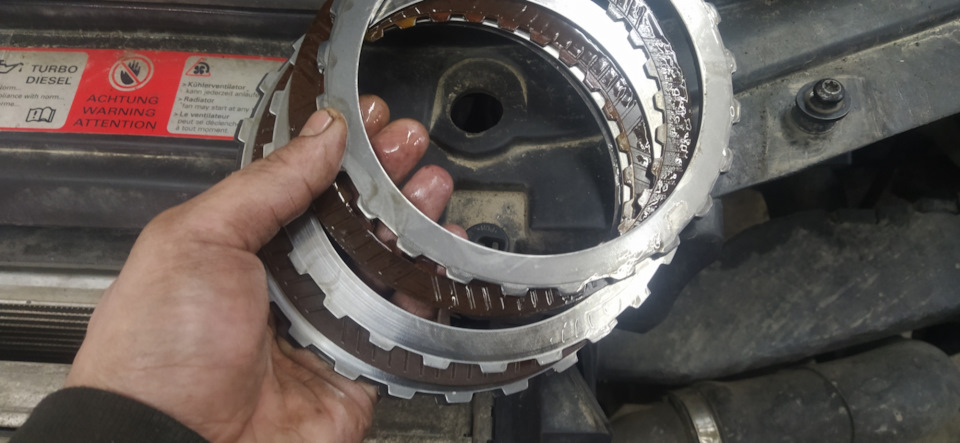 Відкриття та дефектування коробки ZF 5hp19 5
