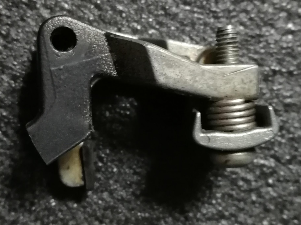 Fixed broken tailgate handle 2