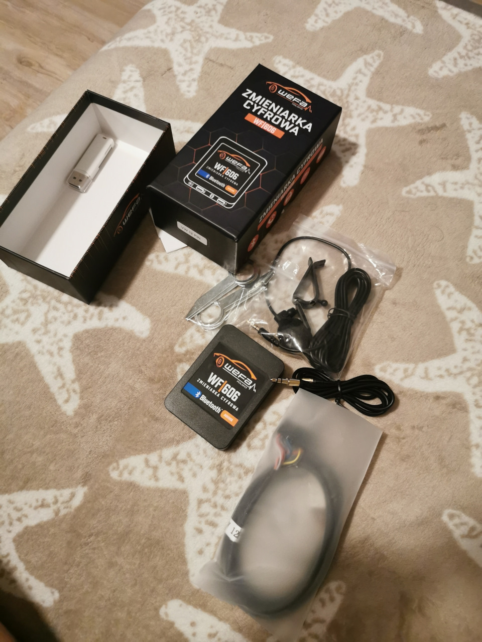 Штатний Bluetooth usb aux. 1