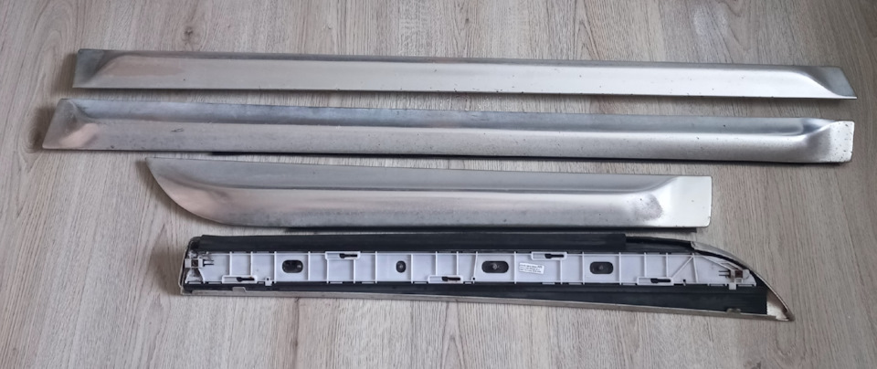 Накладки дверей allroad 2