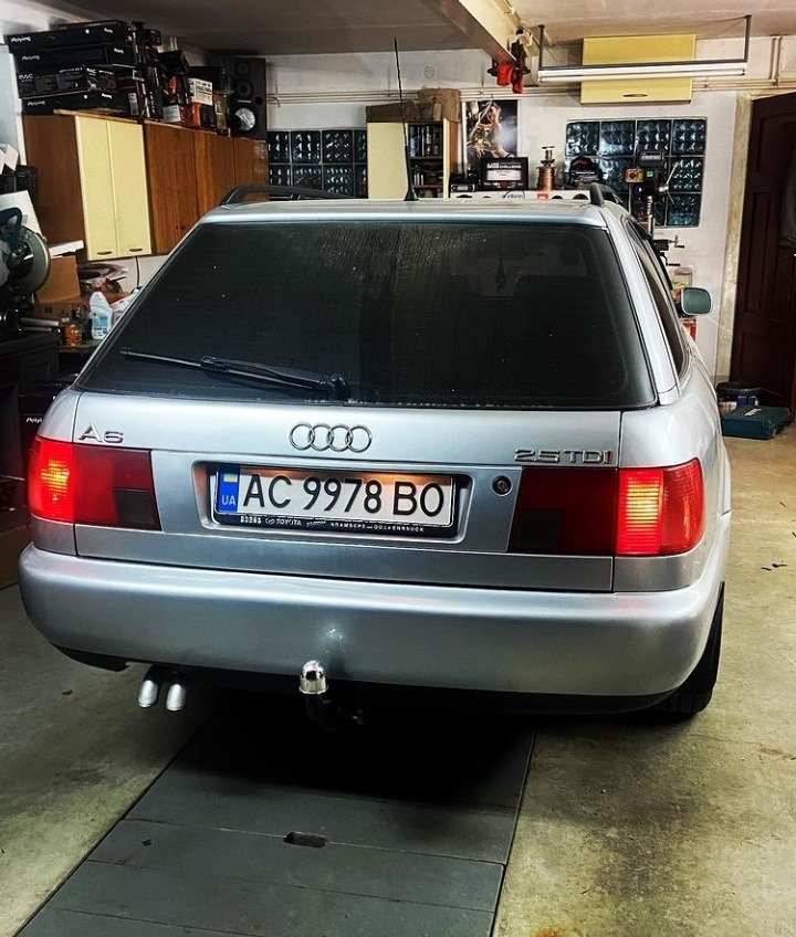 Звук акустика Audi A6 C4 1