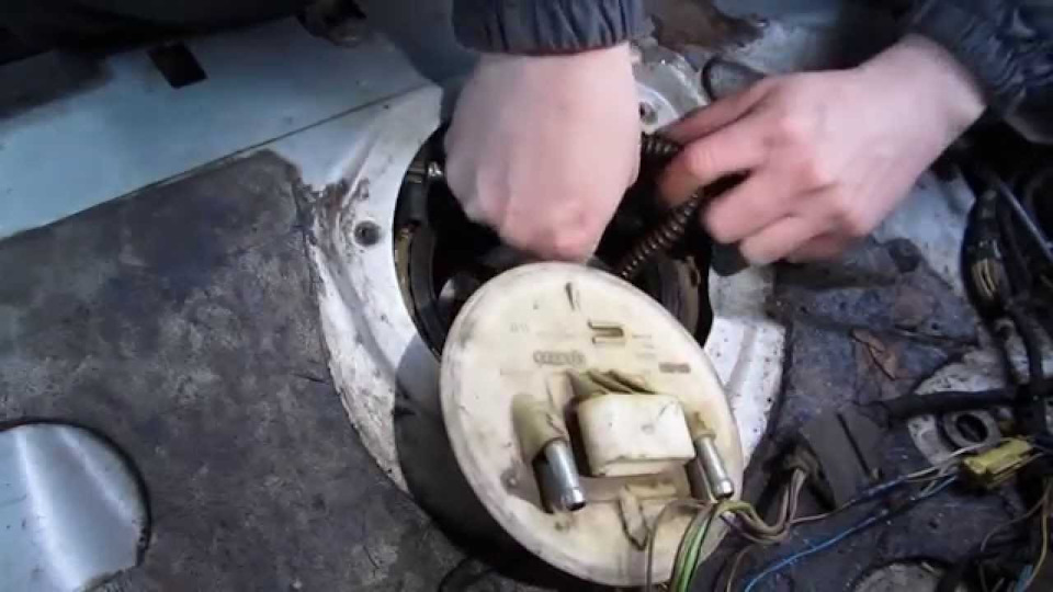 Демонтаж паливного насоса, що згорів 2