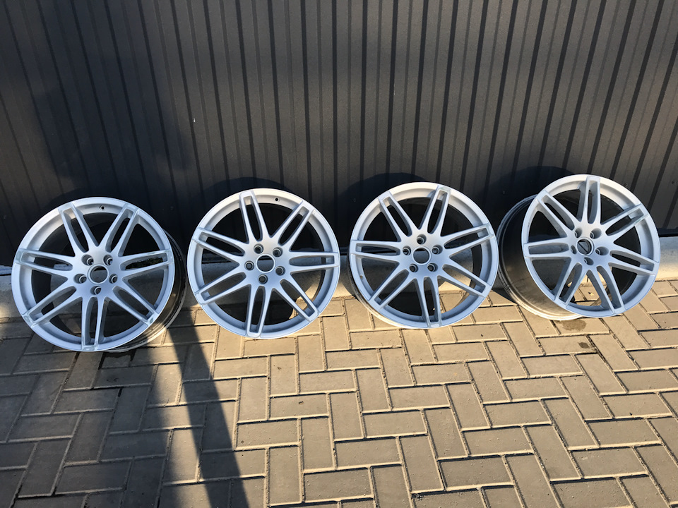 Нові диски оригінал Audi 19x9j 3