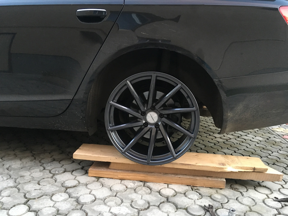 Прикладка задніх дисків Vossen CVT 19x10 1