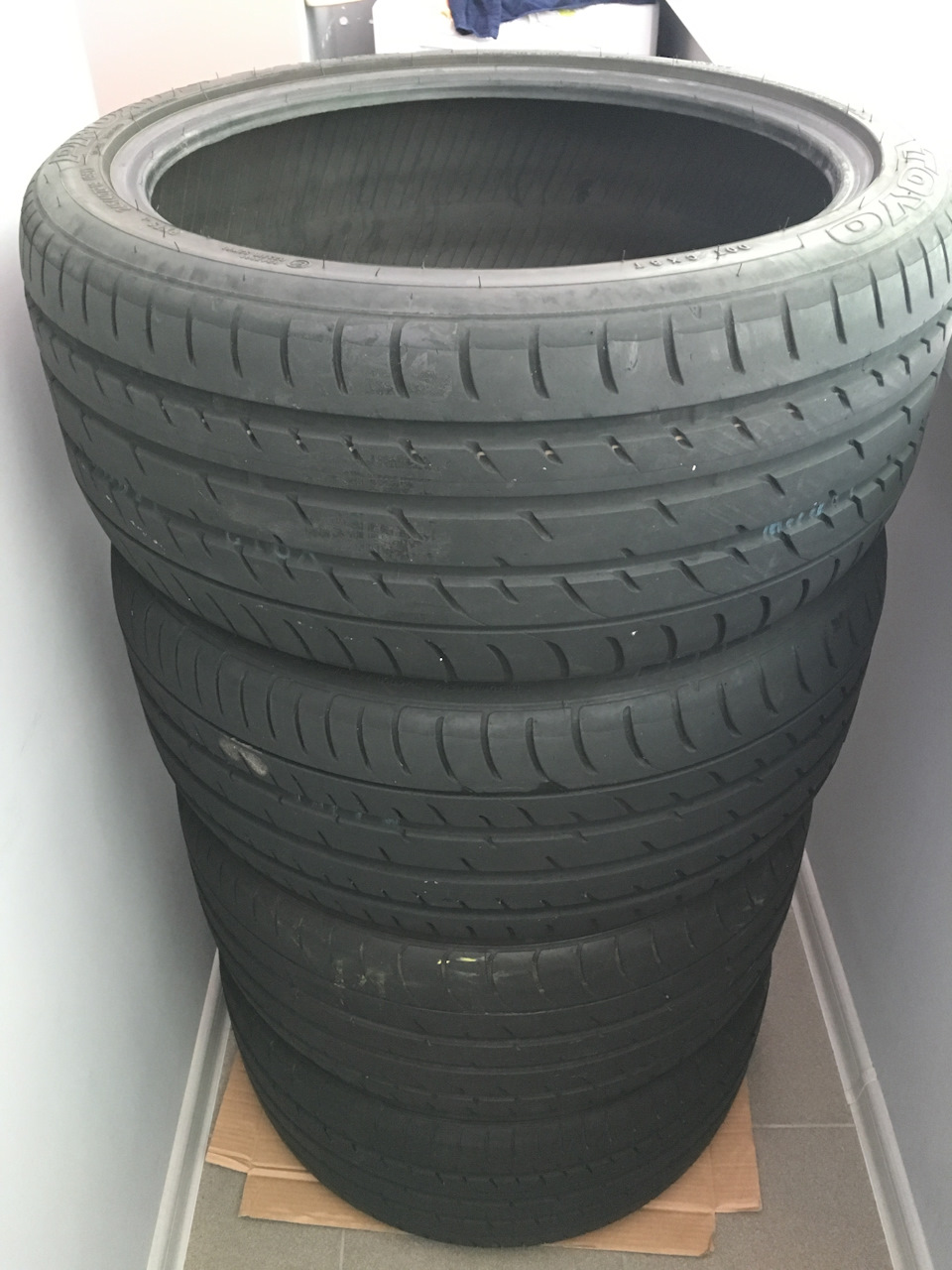 Гума на ковзанки TOYO Proxes T1S 1