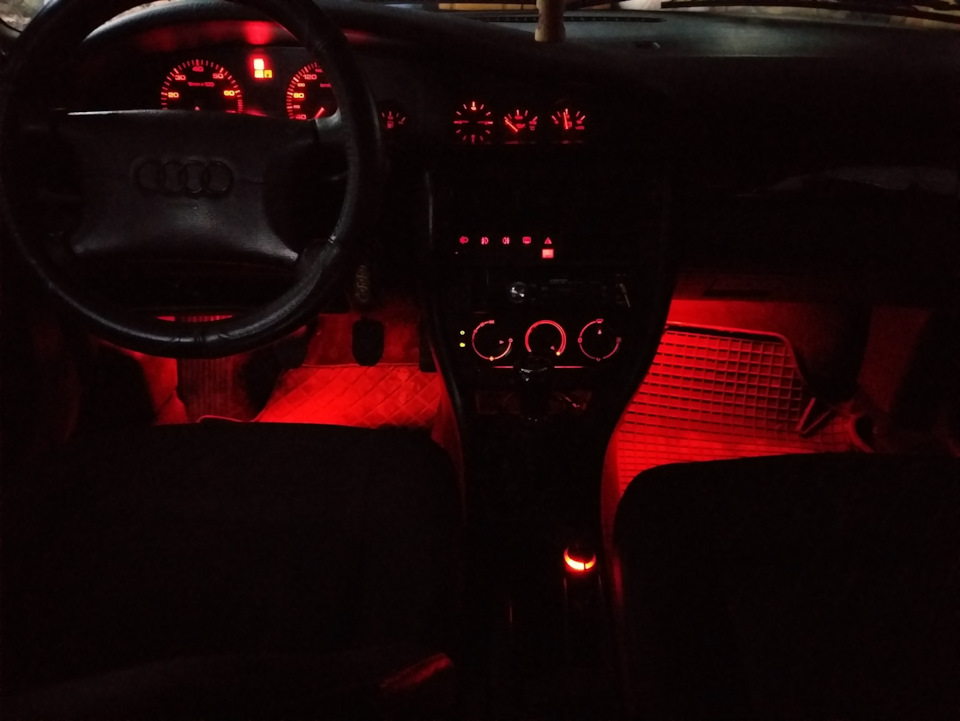 Підсвітка Audi A6 c4 3
