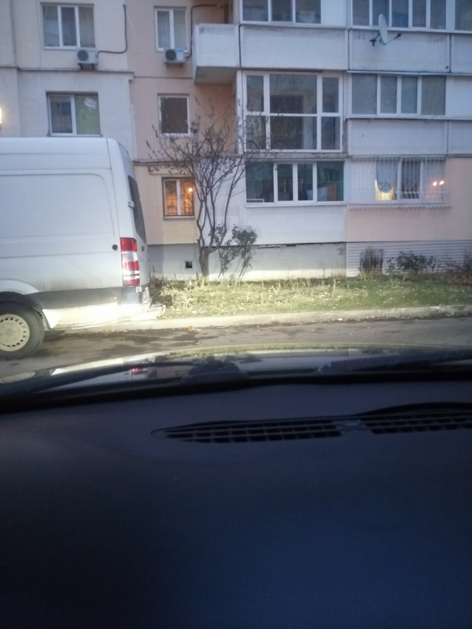 Головне світло фар 1