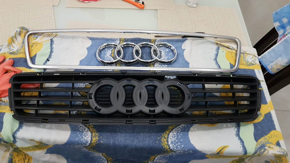 Реставрація центральних грат радіатора Audi a6 c5 3