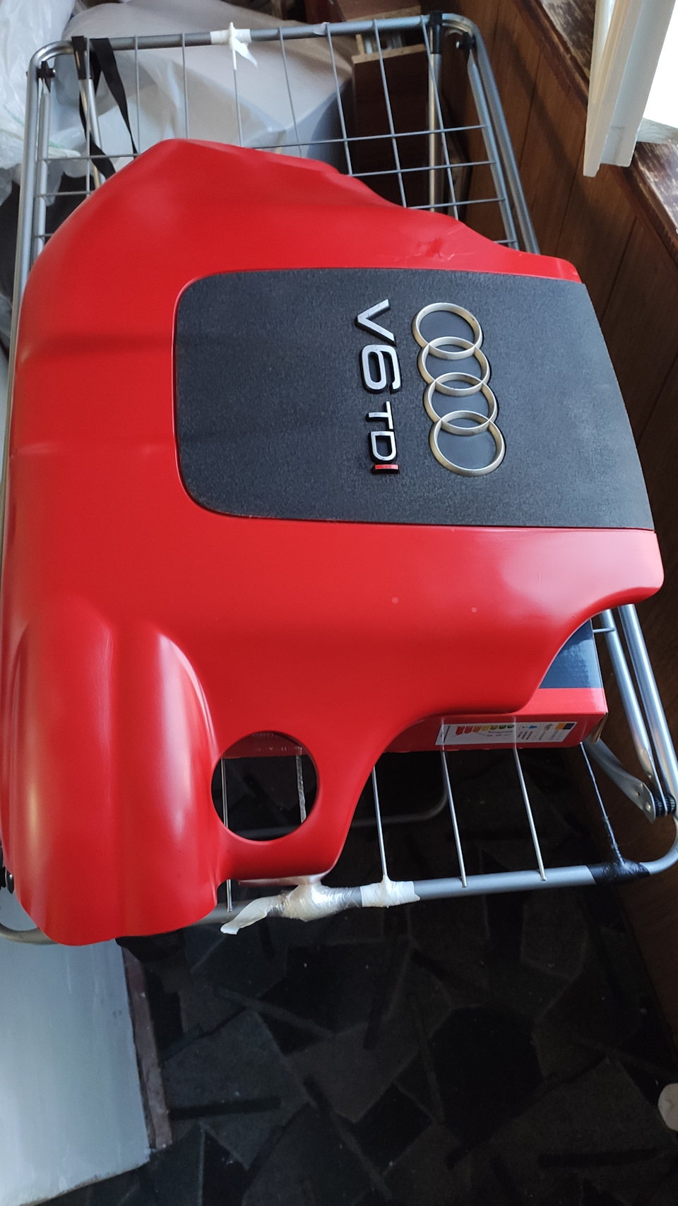 Шумоізоляція та фарбування декоративної кришки двигуна Audi A6 C5 2.5 TDI 5