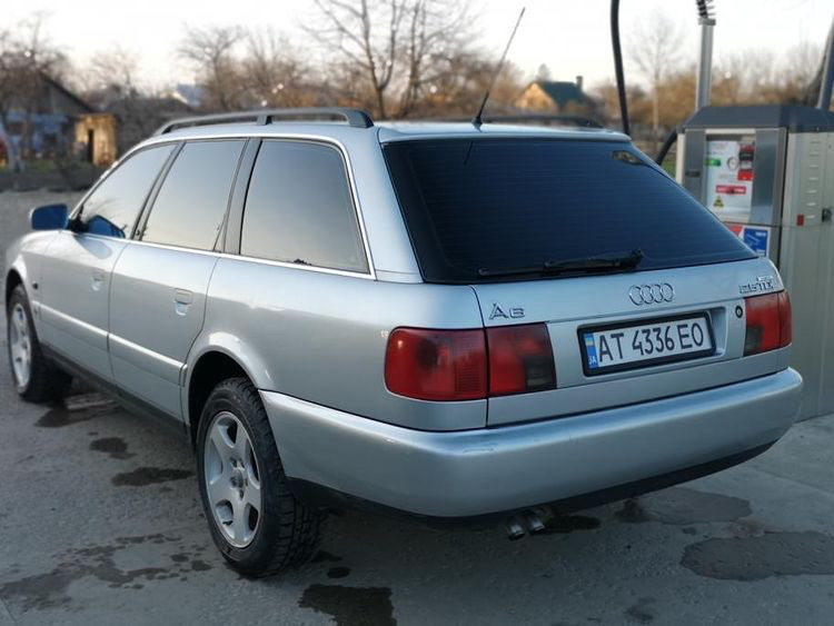 Просте фото Audi s4 3