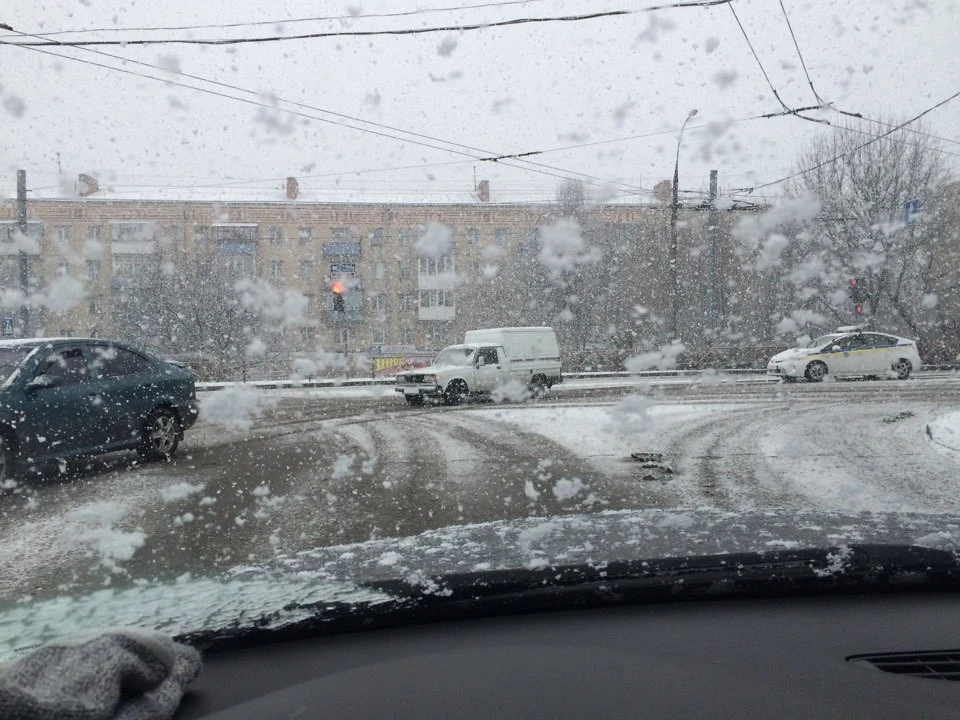 Зима повернулася