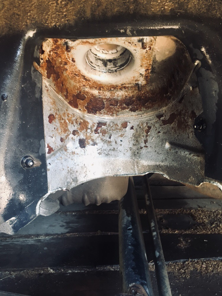 Заміна відбійників задніх Амортизаторів 3