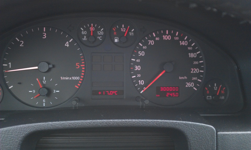300 000 км 2