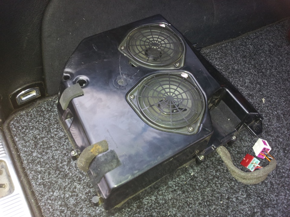 Subwoofer Bose Soundsystem (потрібна допомога з підключенням) 2