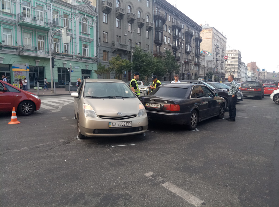 Перша ДТП на Ауді 5