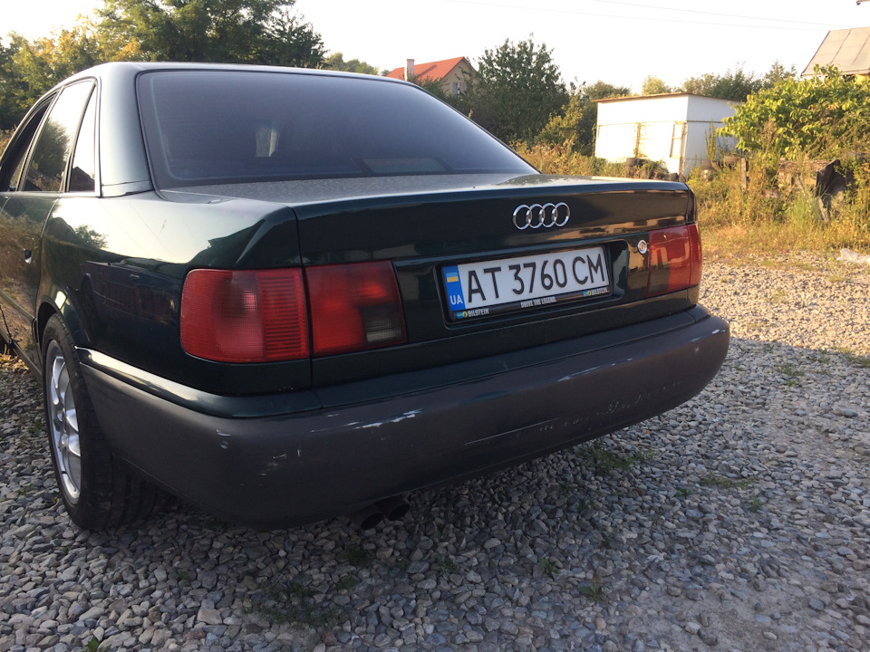 Шукаю лівий поворотник, седан A6C4 USA 1
