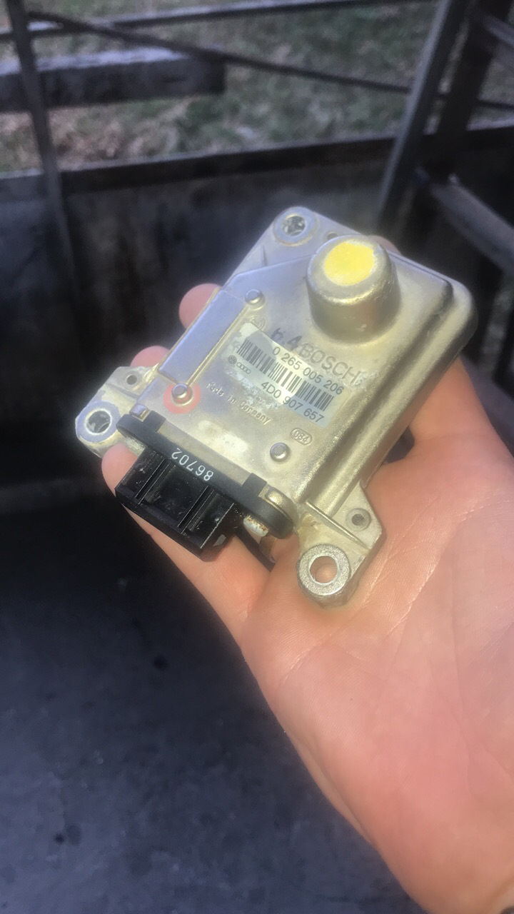 Постійно світяться ABS та ESP 1